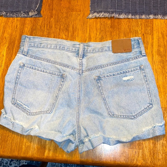 Brand New Aeropostale Mom Jean Shorts! - Picture 2 of 6